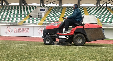 Kırklareli Atatürk Stadı’nda Bakım