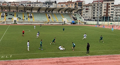 Kırklarelispor Evinde 1 Puanla Yetindi