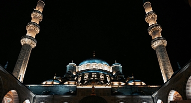 2026 Ramazan Ayı Ne Zaman Başlıyor? İlk Sahur ve İlk Oruç Tarihi Belli Oldu