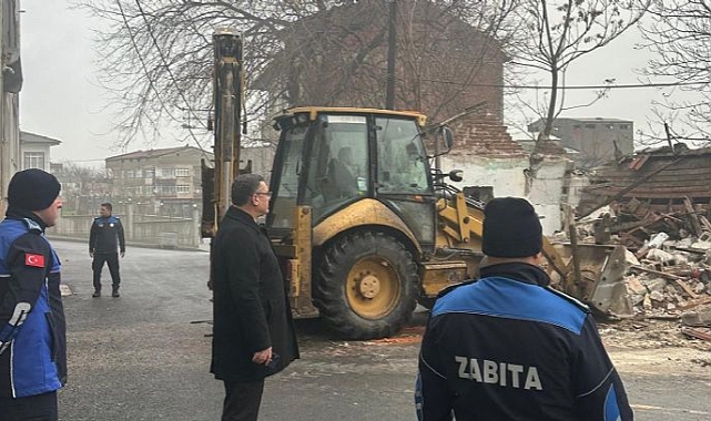 Çorlu'da Metruk Yapılar Yıkılıyor