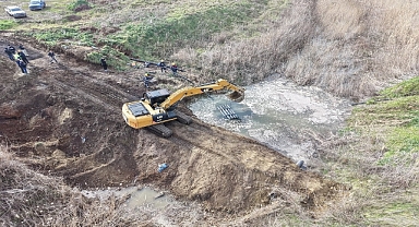 KURAKLIĞA "BENT" ÇEKİLDİ: NAİP'İN SULARI TARIMA CAN OLUYOR