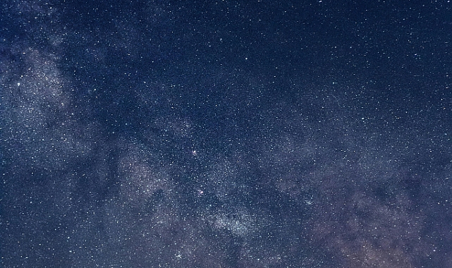 5 Mart 2026 Perşembe Günlük Burç Yorumları: Aşk, Para ve Kariyerde Sizi Neler Bekliyor?