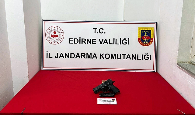 Alkol alırken tabanca ile açtığı ateşte arkadaşını yaraladı