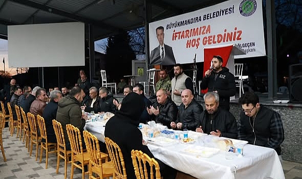 Büyükmandıra'da Gönülleri Isıtan Halk İftarı