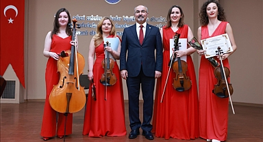 ÜNİVERSİTEMİZDE "ANAVATANDA YEŞEREN BAŞARILAR: GÖÇMEN AKADEMİSYEN KADINLARIN BAŞARI ÖYKÜLERİ VE GÖÇ ANILARI" PANELİ DÜZENLENDİ