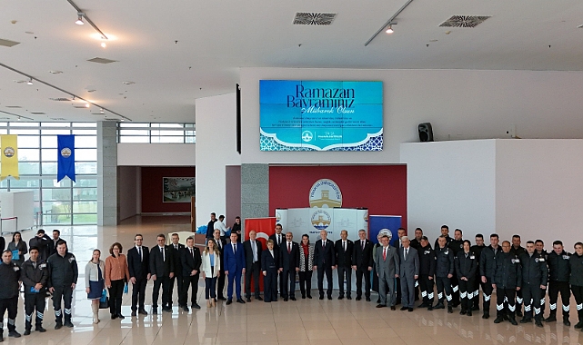 ÜNİVERSİTEMİZDE BAYRAMLAŞMA TÖRENİ DÜZENLENDİ