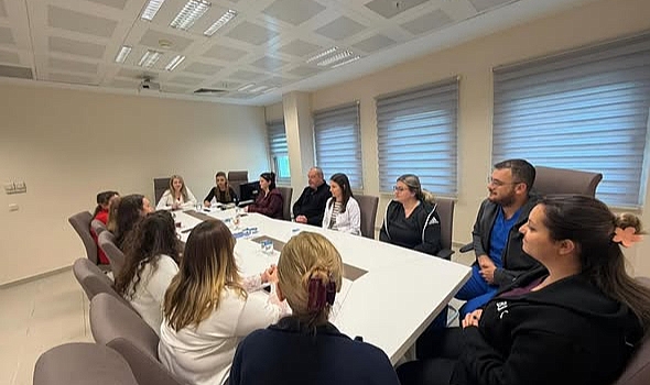 Babaeski Devlet Hastanesi’nde Hizmet Kalitesi Masaya Yatırıldı