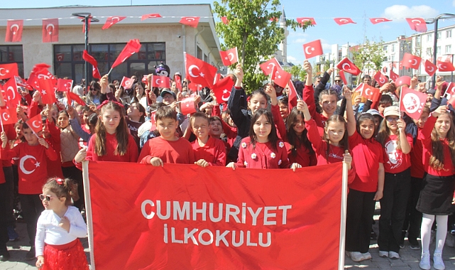 Pınarhisar’da 23 Nisan Coşkusu Doruğa Ulaştı