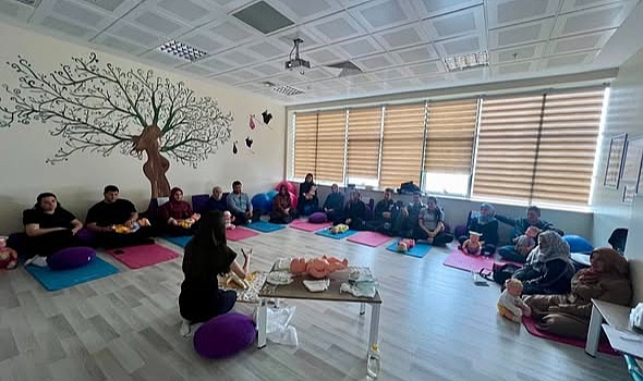 Kırklareli Eğitim ve Araştırma Hastanesi’nde Gebe Okulu Eğitimi Tamamlandı