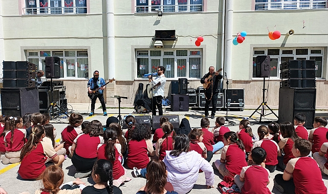 Kırklareli’nde Bahar Şenliği Coşkusu