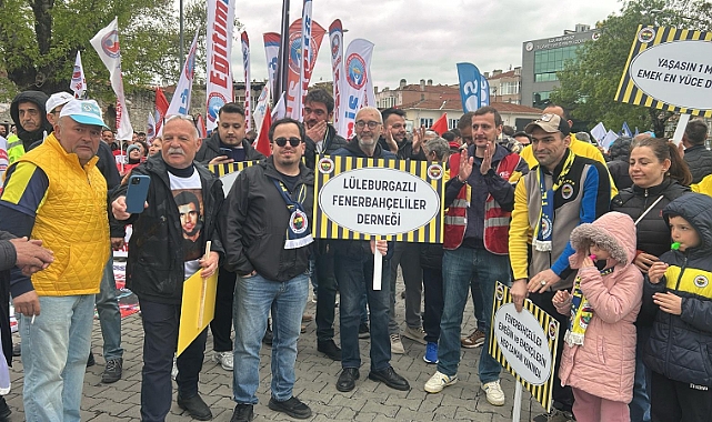 LÜLEBURGAZ’DA 1 MAYIS COŞKUSU BÜYÜK KATILIMLA BAŞLADI
