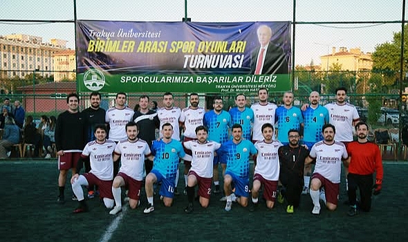 TRAKYA ÜNİVERSİTESİ FUTBOL TURNUVASINDA ŞAMPİYON HEKİM GÜCÜ