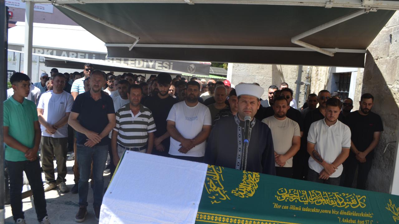 Kırklareli'nde Feci Trafik Kazası: 3 Kişi Hayatını Kaybetti, 1 Kişi Ağır Yaralandı