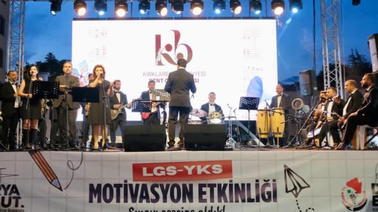 Kırklareli’nde Sınav Öncesi Moral Gecesi: Gençler Müziğin Ritmiyle Nefes Aldı