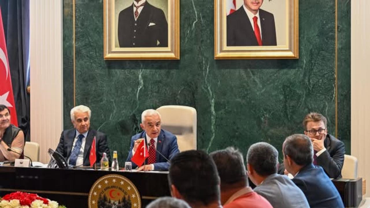 Vali Uğur Turan Vatandaşların Taleplerini Dinledi