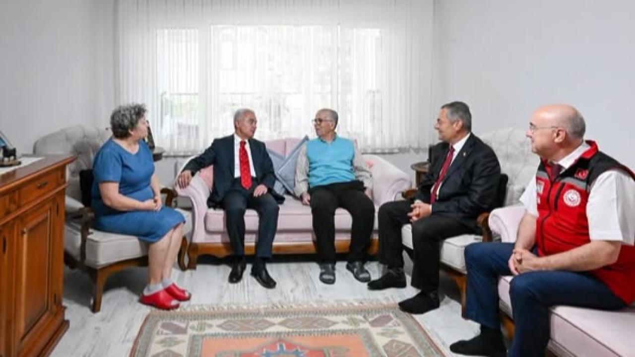 Vali Uğur Turan’dan Kahraman Kıbrıs Gazisi Erbil Şahinel’e Geçmiş Olsun Ziyareti