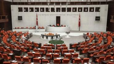 AK Parti'den Çocuklara İlişkin Kanun Teklifi TBMM'ye Sunuldu