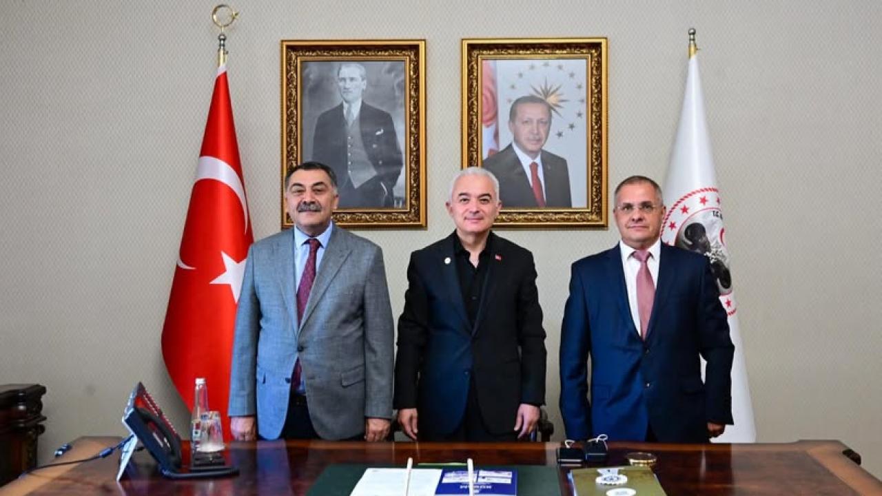Kırklareli Defterdarlığında Yeni Dönem: Vali Uğur Turan Murat Dönmez’i Kabul Etti