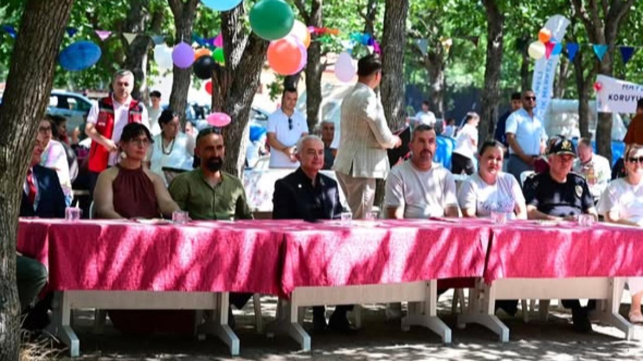 Kırklareli’nde Koruyucu Aile Günü Coşkuyla Kutlandı